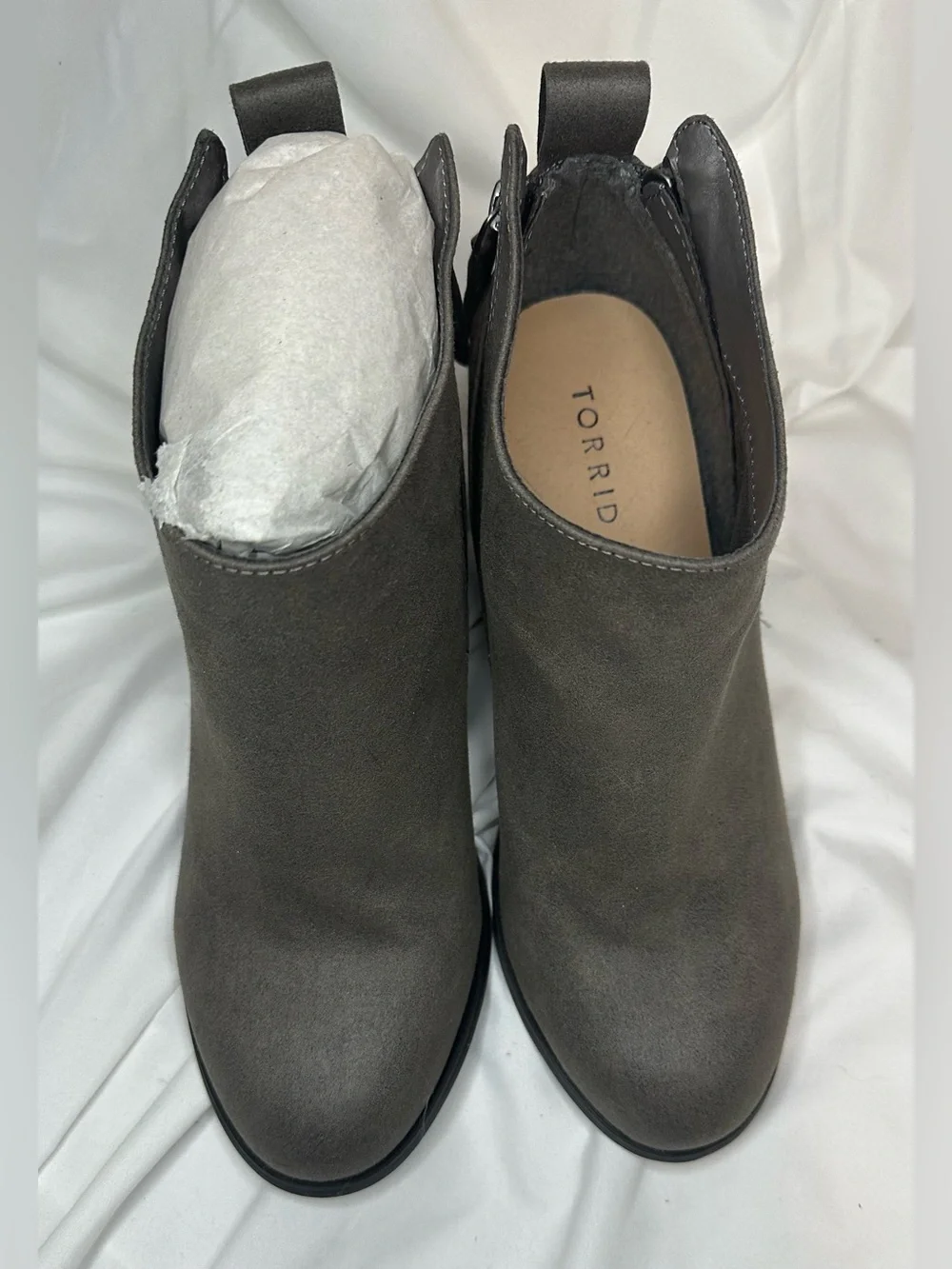 Torrid Gray Suede Ankle Booties - Classic Side-Zip Heel size 9